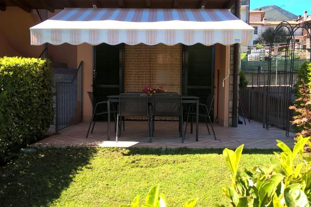 Un Angolo Di Relax Tavernola Bergamasca Exterior foto