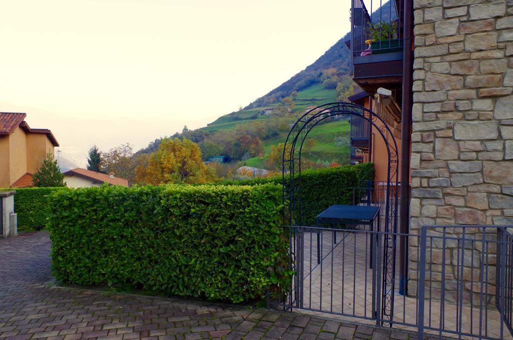 Un Angolo Di Relax Tavernola Bergamasca Exterior foto